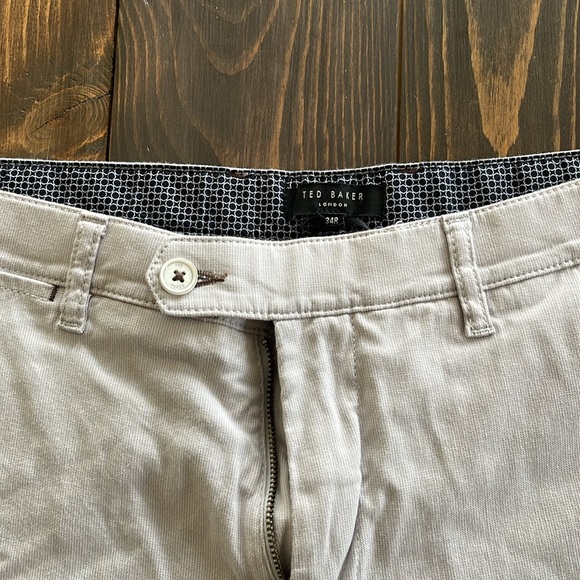 Ted Baker men’s gray shorts 34r - Picture 2 of 4